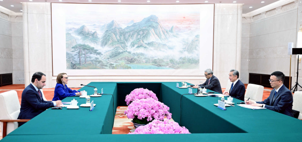 主任见联合国秘书长候选人2.jpg