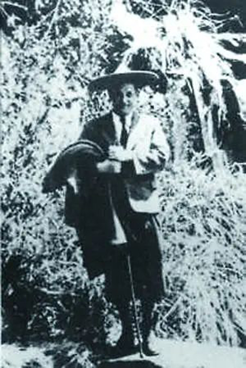 希伯在苏北农村抗日根据地500.jpg