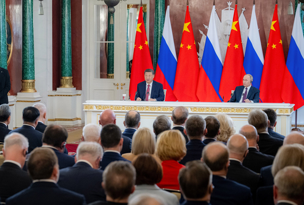 共见记者.600.jpg