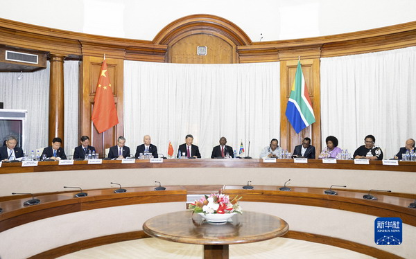 习近平同南非总统拉马福萨会谈4_缩小大小.jpg